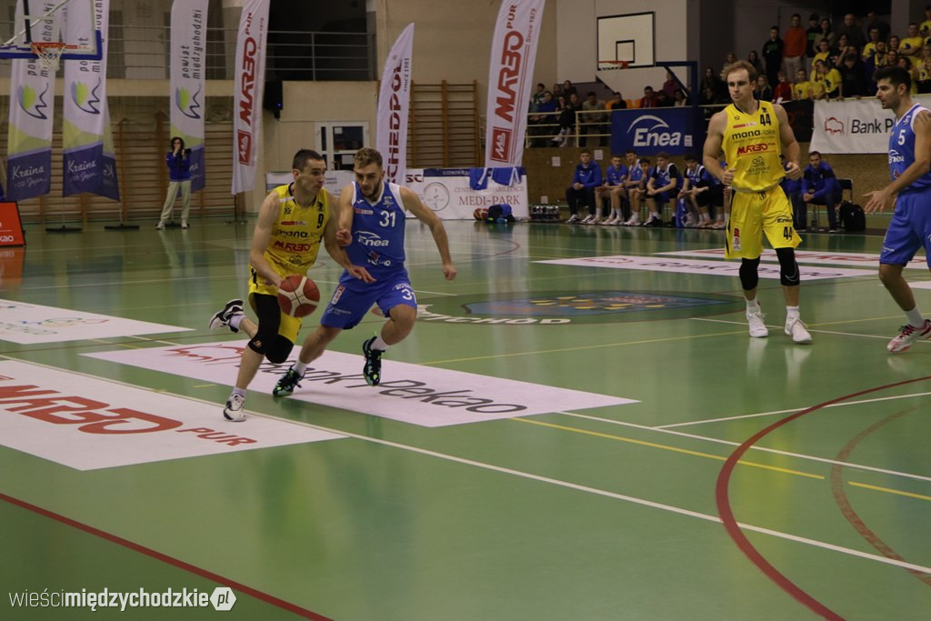 Koszykarskie derby Wielkopolski dla Sokoła