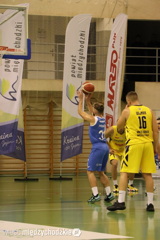 Koszykarskie derby Wielkopolski dla Sokoła