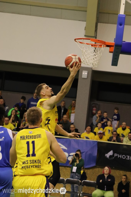 Koszykarskie derby Wielkopolski dla Sokoła