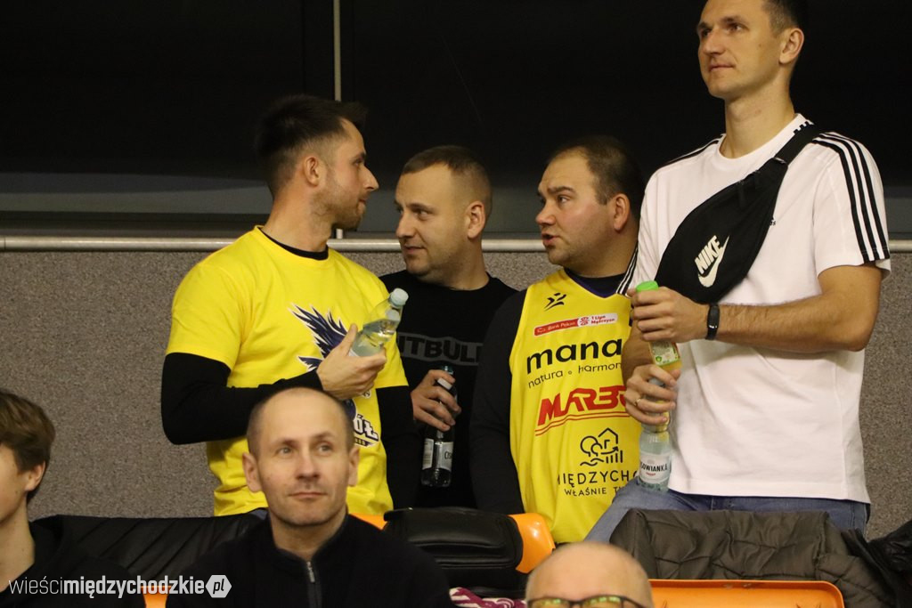 Koszykarskie derby Wielkopolski dla Sokoła