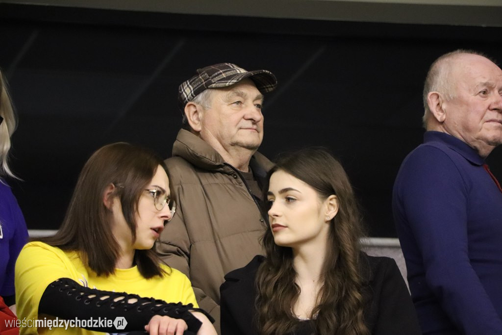 Koszykarskie derby Wielkopolski dla Sokoła