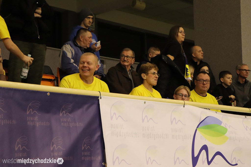 Koszykarskie derby Wielkopolski dla Sokoła
