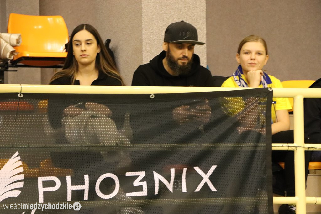 Koszykarskie derby Wielkopolski dla Sokoła