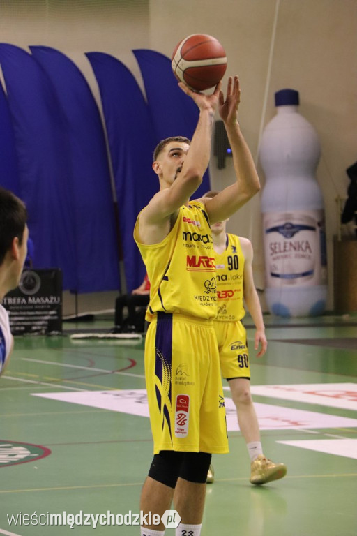 Koszykarskie derby Wielkopolski dla Sokoła