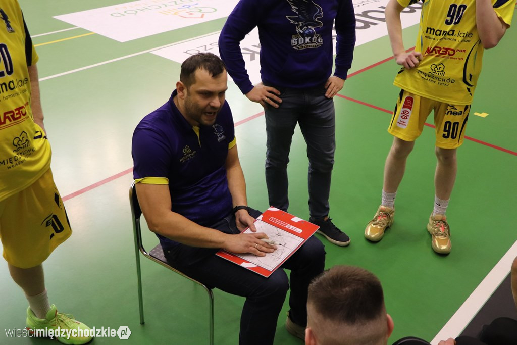 Koszykarskie derby Wielkopolski dla Sokoła