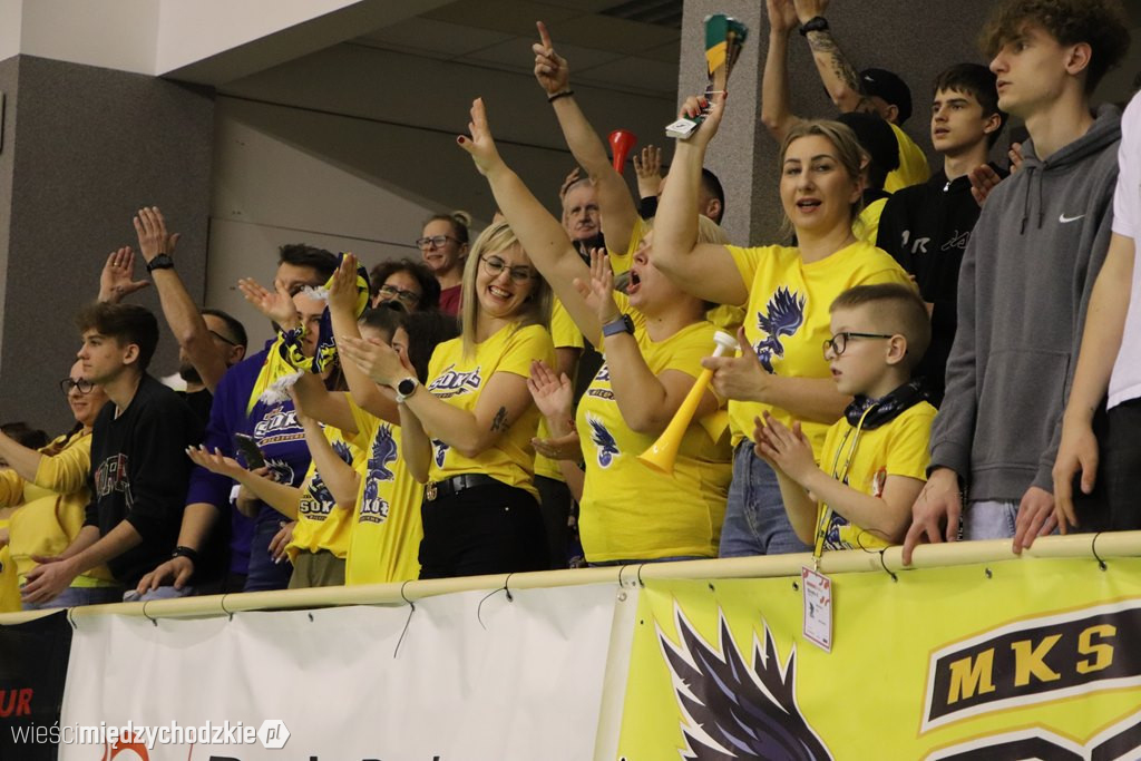 Koszykarskie derby Wielkopolski dla Sokoła