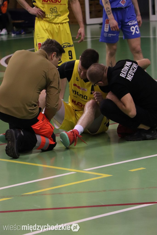 Koszykarskie derby Wielkopolski dla Sokoła