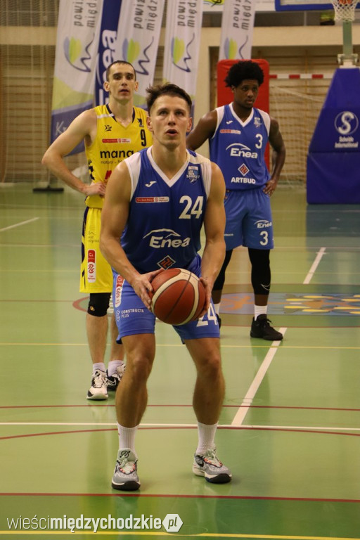Koszykarskie derby Wielkopolski dla Sokoła