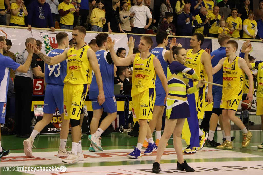 Koszykarskie derby Wielkopolski dla Sokoła