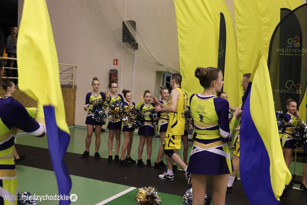 Koszykarskie derby Wielkopolski dla Sokoła