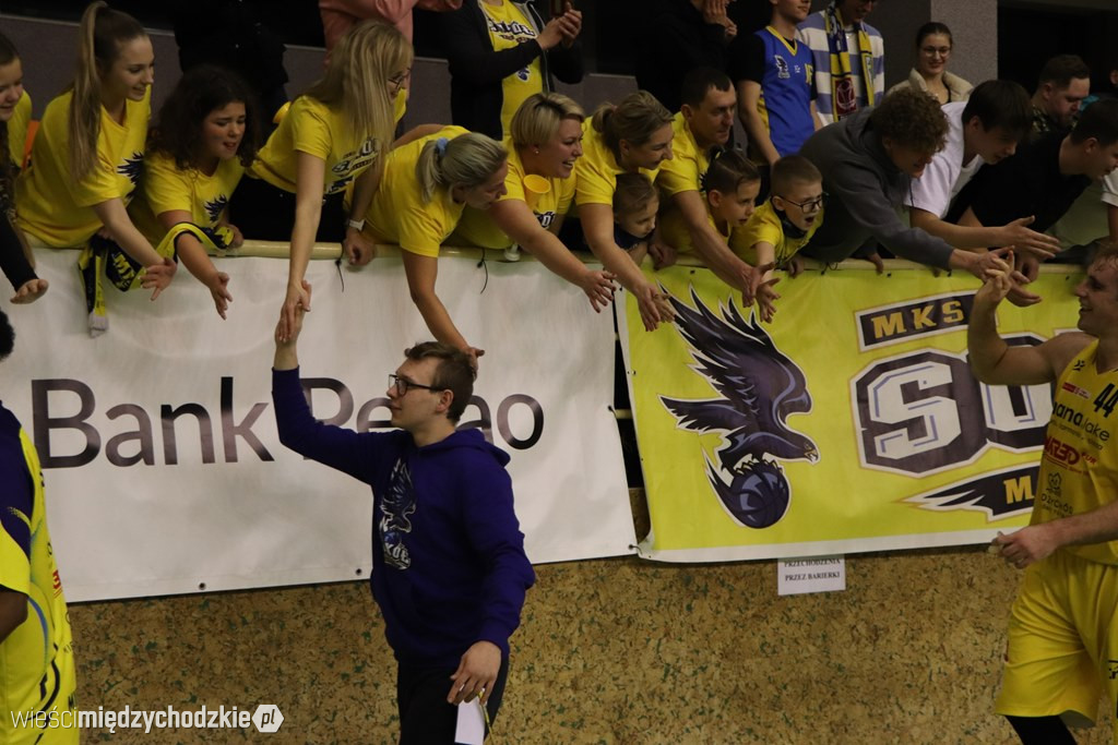 Koszykarskie derby Wielkopolski dla Sokoła