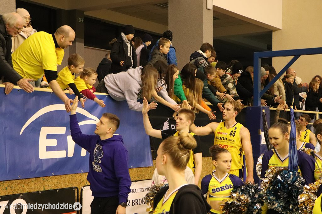 Sokół przegrywa z Astorią Bydgoszcz
