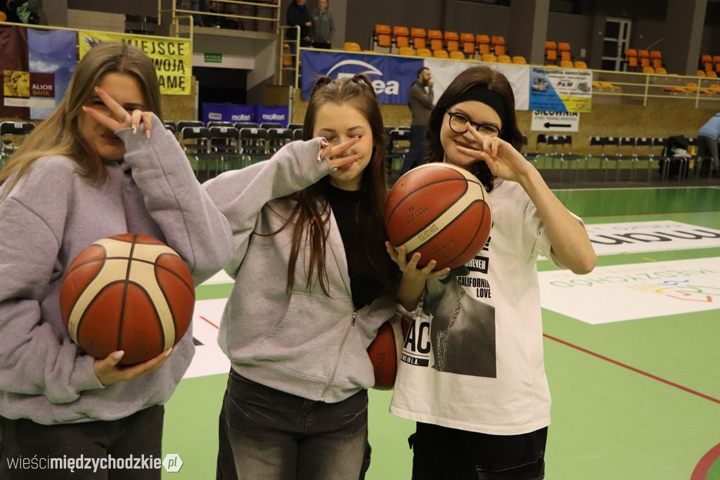 Sokół przegrywa z Astorią Bydgoszcz