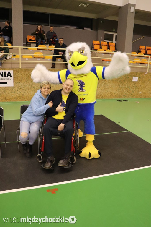 Sokoły nie dały rady liderowi