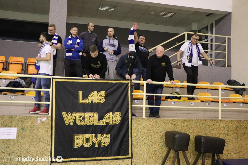 Sokoły nie dały rady liderowi