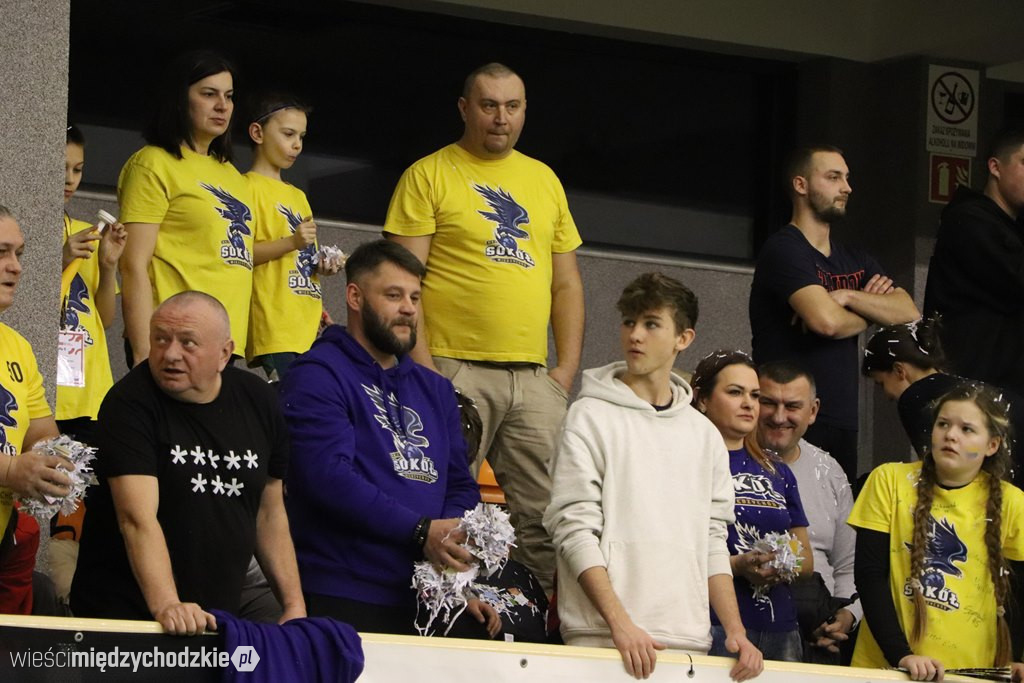 Sokoły nie dały rady liderowi