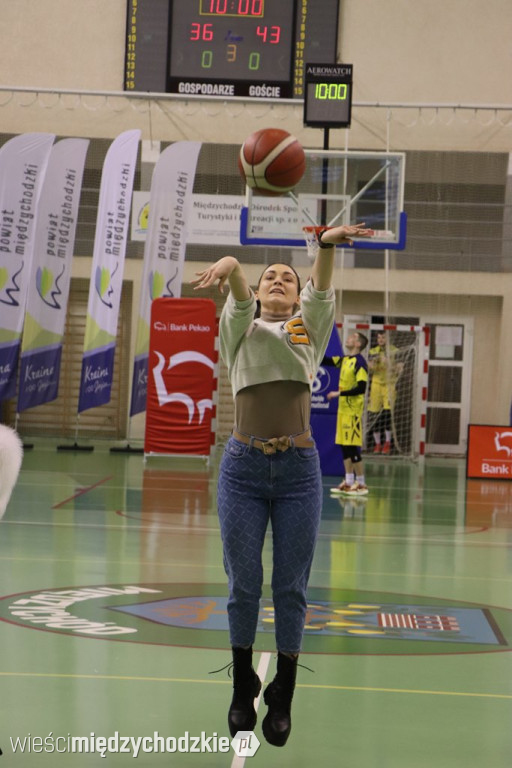 Sokoły nie dały rady liderowi