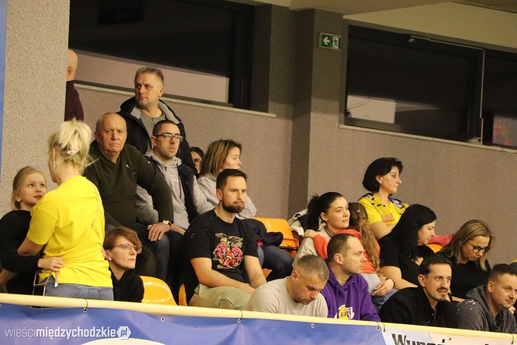 Sokoły nie dały rady liderowi