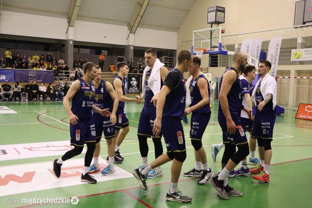Sokoły nie dały rady liderowi