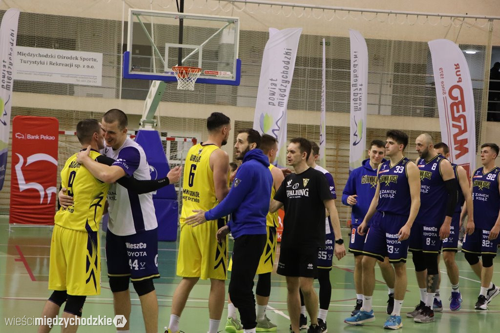 Sokoły nie dały rady liderowi