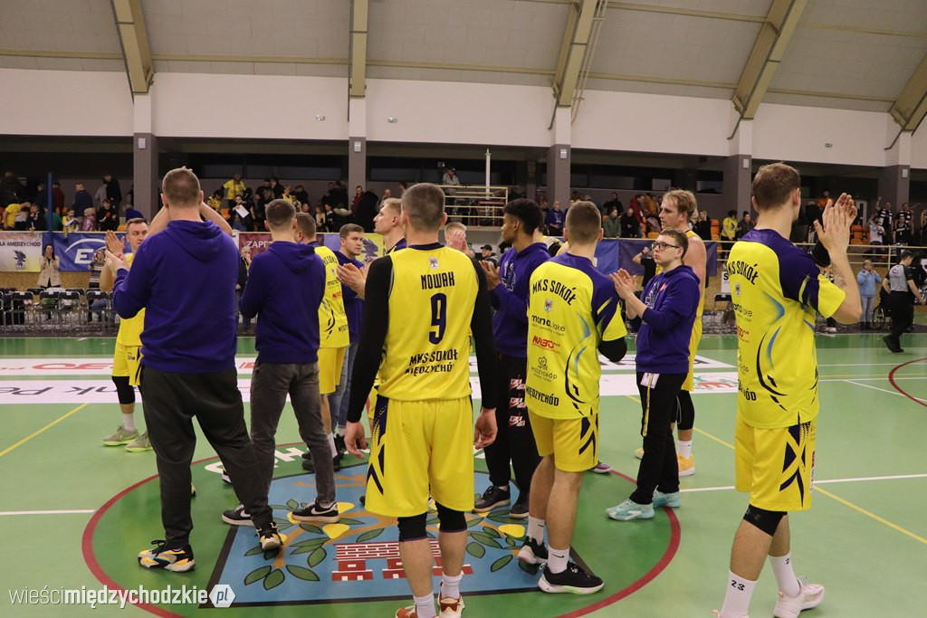 Sokoły nie dały rady liderowi