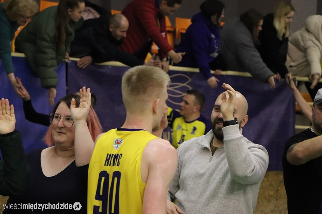 Sokoły nie dały rady liderowi