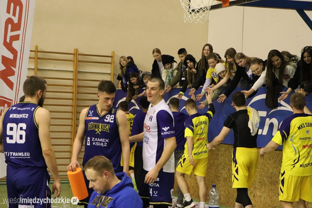 Sokoły nie dały rady liderowi