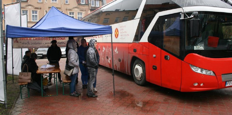 Udana zbiórka krwi w Sierakowie.Deszcz nie wystraszył