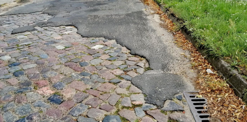 Na remont ulicy miasto wydaje ok.70.000 zł rocznie/foto:Dariusz Wawrzyniak
