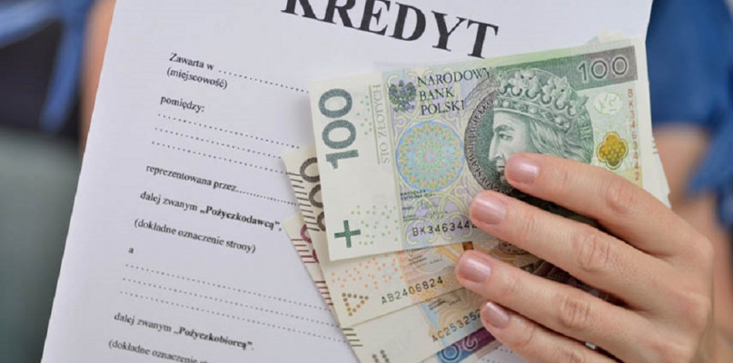 Dla własnej wiedzy warto zweryfikować możliwości uzyskania lepszego kredytu/foto:platinumeye.pl