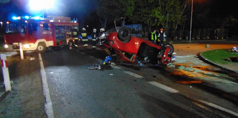 Oplem jechały trzy osoby. Jedna nie żyje/foto: KP PSP Międzychód