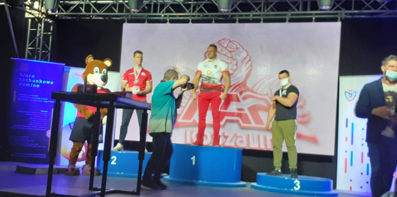 Zawodnicy międzychodzkich Wilków przywożą z Mistrzostw Polski wiele medali/foto:UKS Wilki