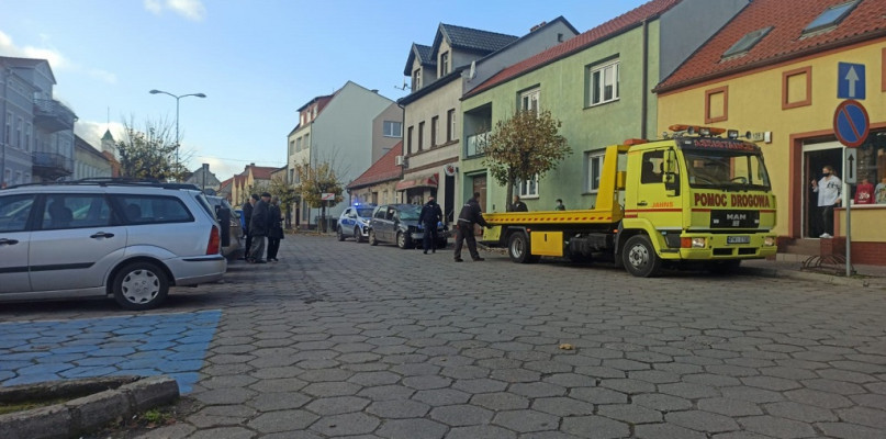 Pijany rajd zakończył się na lawecie pomocy drogowej / foto: internauta