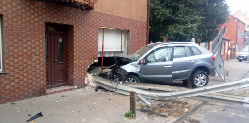 Na szczęście nikt nie szedł akurat chodnikiem/foto: KPP Międzychód
