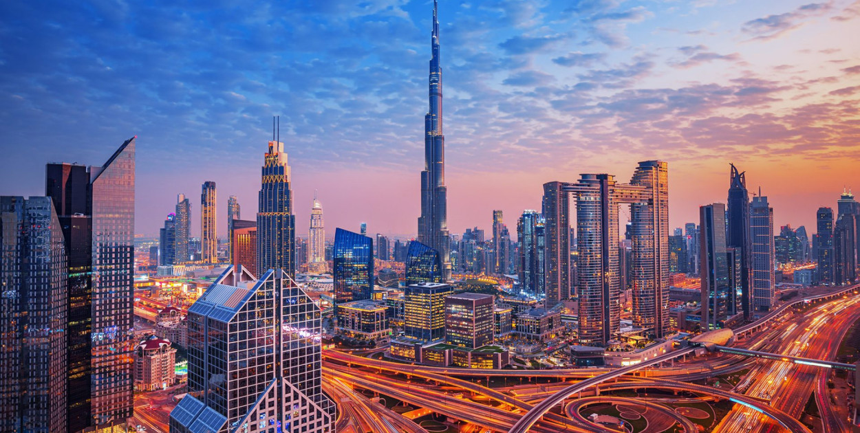 Kiedy najlepiej lecieć do Zjednoczonych Emiratów Arabskich?