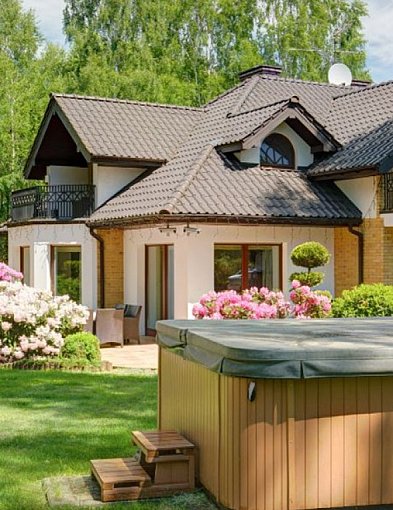 Ubezpieczenie basenu i jacuzzi ogrodowego – na co zwrócić uwagę?-9622