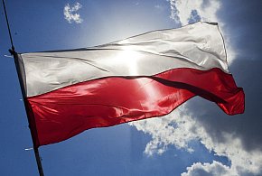 Flaga i hymn na nowo? Rząd chce korekty przepisów dot. symboli narodowych-9881