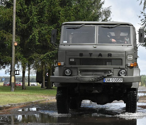 Kolumny wojskowe wyjadą na ulice. Wojsko zapowiada wielkie manewry-10083