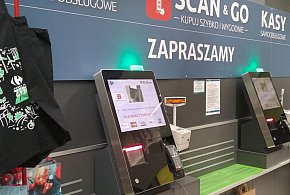 Gigant handlowy może opuścić kraj. Ma w Polsce 800 sklepów-10270