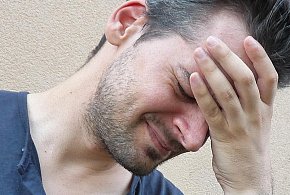 Polscy mężczyźni żyją w ciągłym stresie. Oto główne powody-10574