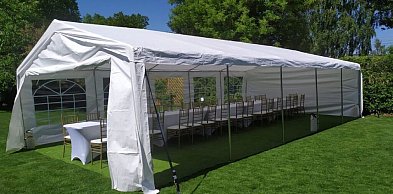 Wynajem namiotu na dłuższe wydarzenia – o czym trzeba pomyśleć wcześniej