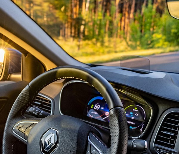 Masz to auto w garażu? Producent natychmiast wzywa na kontrolę!-10261