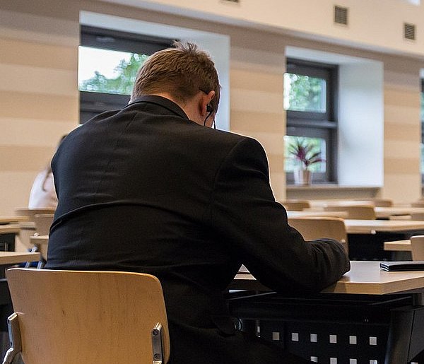 Zmiany w przepisach o wynagrodzeniach. Zapłacą za gotowość do pracy-10503