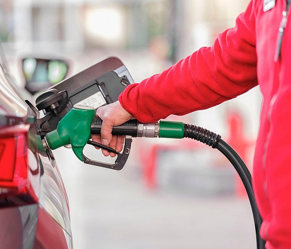 UOKiK skontrolował paliwa. Sprawdź, które stacje wypadły najgorzej-10515