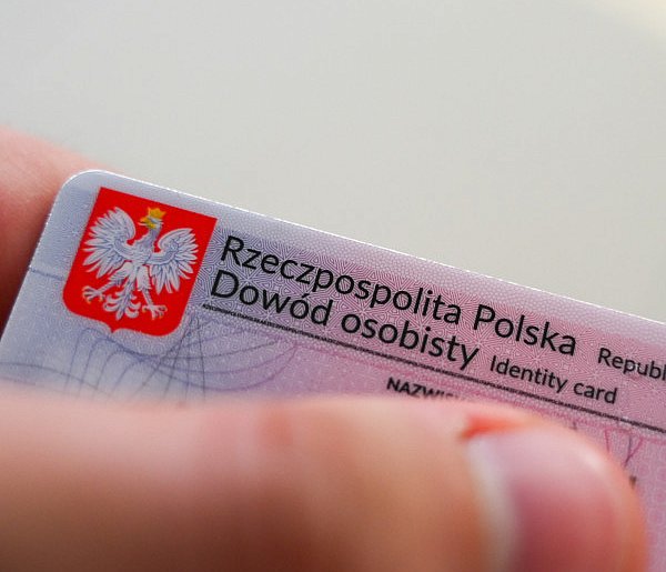 Nie musisz już biec do fotografa. Zdjęcie do dokumentów zrobisz w domu-10755