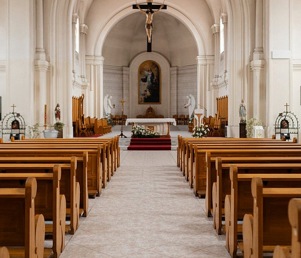 Miliony na Kościół w 2026 roku. Państwo co roku dokłada do duchownych-10812