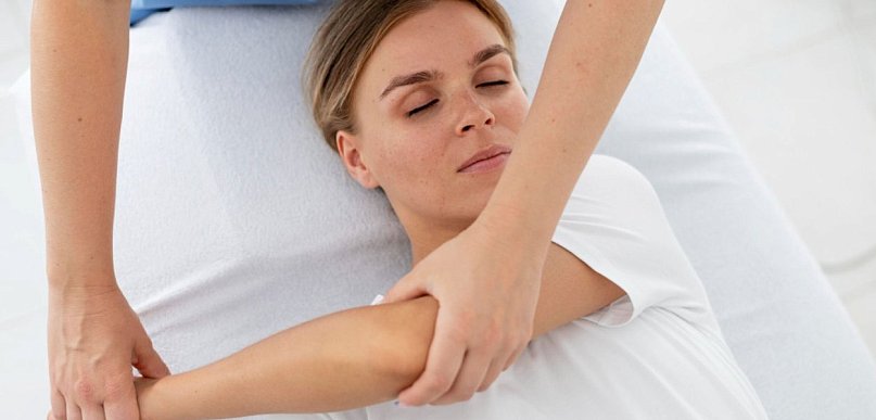 Czym jest terapia manualna i kiedy warto się na nią zdecydować?