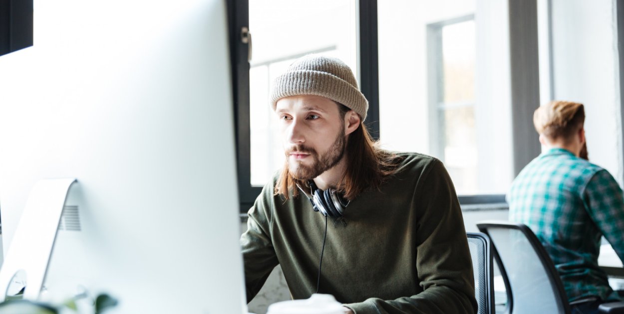 Jedno kliknięcie pracownika może kosztować firmę fortunę.