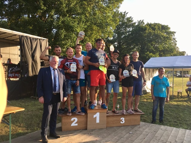 Międzychodzianie w trudnym biegu zajęli 2 miejsce/foto:MMA Devil