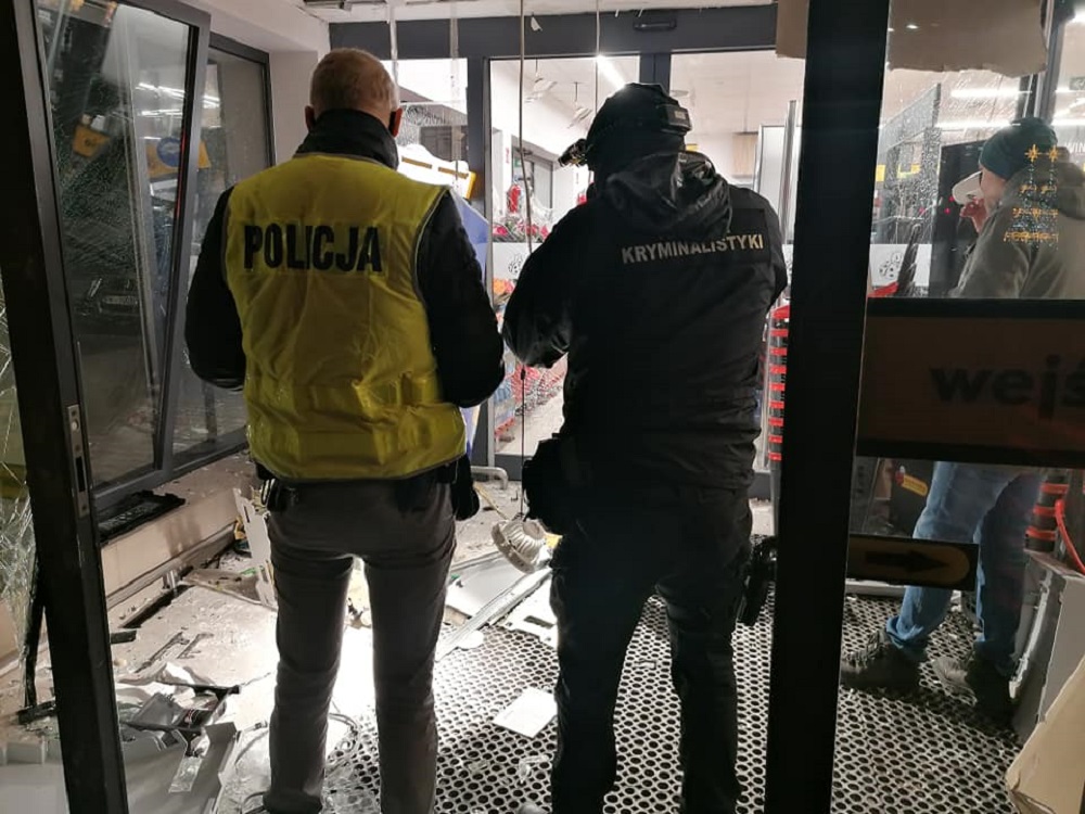 Na miejscu pracowali policjanci w Międzychodu i Poznania /foto: KPP Międzychód